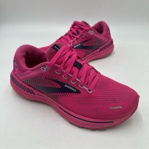 Brooks Adrenaline GTS 22 Womens 8.5 Triple Pink Running Shoes 1203531B684